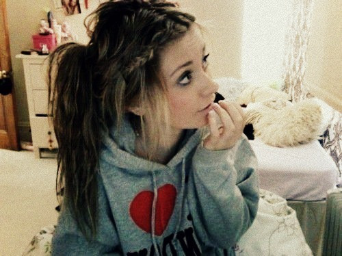Football,Softball & Basketball, Yeah i'm a thug ;) ,➮ Follow me and I'll return the favor♡ #TeamIphone ovoxo