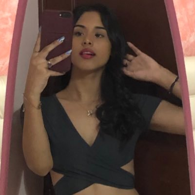 nathalyaaa__'s profile picture. 