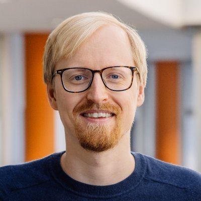 Prof. in EE, IHT at Uni Stuttgart. Working on a broad range of electronic materials and devices.