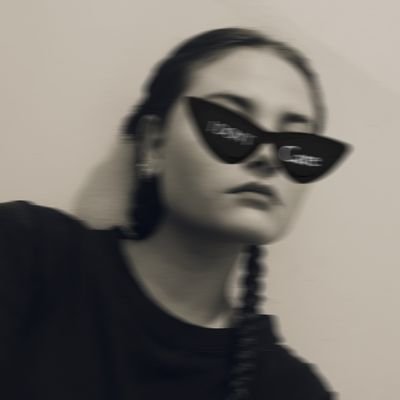 SetaraAzra's profile picture. 