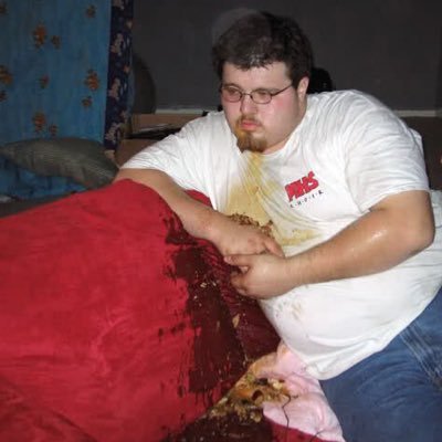 w0glin's profile picture. still tweeting | they/them | 21