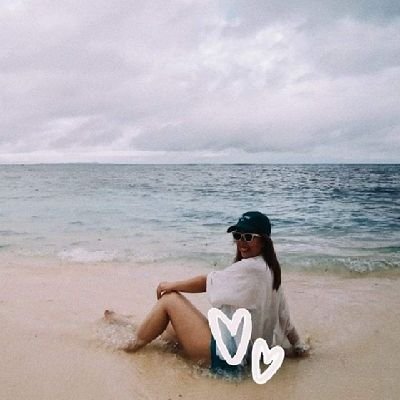 Jaiiiuy's profile picture. 𝒟𝓇ℯ𝒶𝓂𝒾𝓃ℊ ℴ𝒻 𝒷ℯ𝒶𝒸𝒽 𝒹𝒶𝓎𝓈 𝒶𝓃𝒹 𝒷ℴ𝓃𝒻𝒾𝓇ℯ 𝓃𝒾ℊ𝒽𝓉𝓈🌴