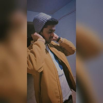 SouravKamal9's profile picture. haku nma tata.🍻
