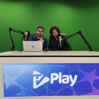 Giornalista e Social Media Manager di basso livello
Direttore Responsabile https://t.co/mZnCmpm5HQ
Interista&Ferrarista, vita di merda insomma
@tvplayofficial
