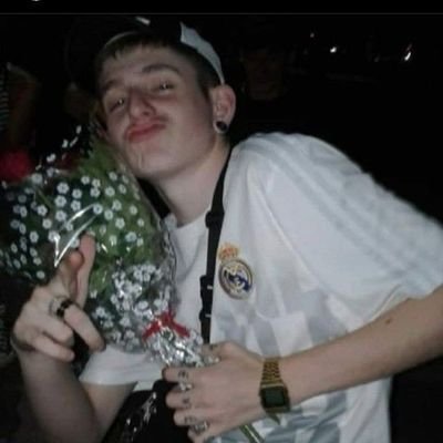 julii_htt's profile picture. eenosw recién lo uso