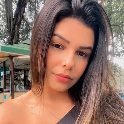 _mayannevignero's profile picture. Simples, esforçada, chorona e engraçada 💜