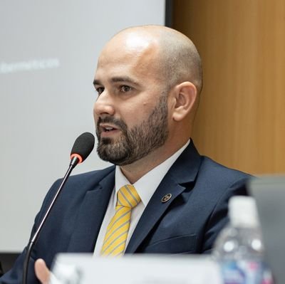 pvpayres's profile picture. Advogado nas horas vagas - RJ22
Vulgo defensor de bandido.