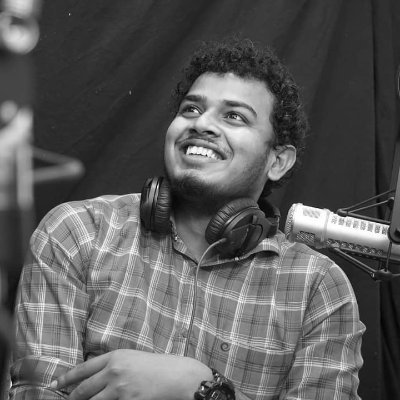 Editor |  Poet  | Digital Video Creator
ஊனி உயர ஒரு வாழ்க்கை!
Exploring Digital World #tamilandaramesh