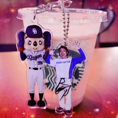 ドアラ🐨と日ハム伊藤君🐙が大好きな⚾フッ軽ヲタクおばさん。全国通訳案内士（英語）/英検１級/TOEIC945点/2023年ガイド80回稼働（兼業）2024年🇪🇸語始めました。仕事の合間に推し事してるけどお仕事もまた推し事。ガイドしてるか⚾遠征してます。 ※インライ等転載翻訳に付き伊藤選手の許可得てます。