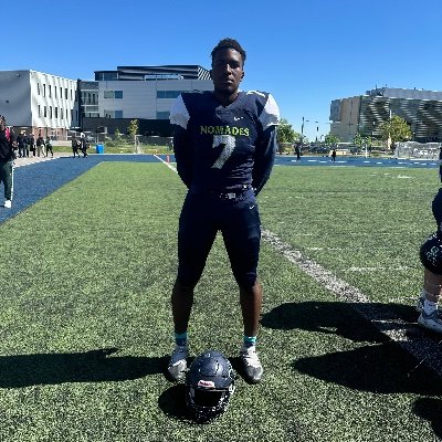 Linebacker at Cegep Montmorency || 6'3 220 lbs || Class of 2025 || Coach: @coachgerry10 @CoachUzimtl