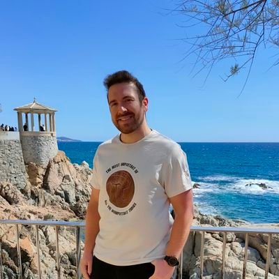 Rubenibanezm's profile picture. Game Designer / Level Designer / 2D-3D Artist