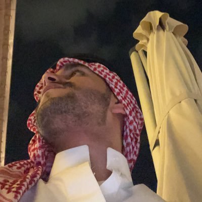 ˼ آشهد ان خِلان قلبي على وصلي شحاح وان ضميري ضامه البعد والحظ اللعوب ˹