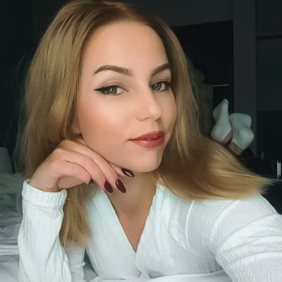 26|Woman | Streaming League of Legends🍄🧙♂️
Please be kind to each other. 🖤
https://t.co/HWA1iiAEaS
https://t.co/ji1UXoW4Ut