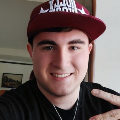 RussNRoses Profile Picture