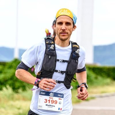 #Parisien de naissance🏙 #Runner d’origine🏃🏻‍♂️ #Trailrunner d’adoption⛰ #Freeskier du dimanche❄️
