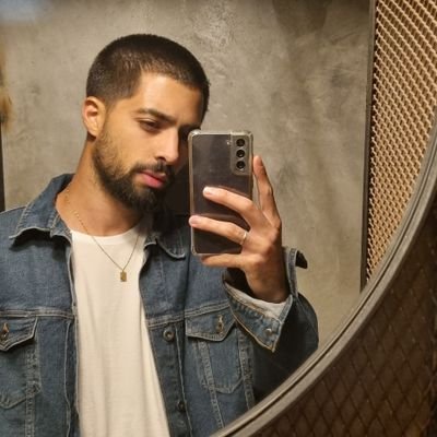 leo bastante y aveces uso tw como un ayuda memoria de conceptos que me interesan. Inversor.

diseño y fabrico mobiliario en https://t.co/BeRnXmaV8l