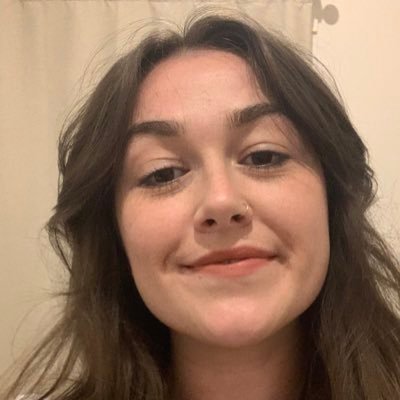 little fella just trying her best | film & TV absorber | PR strategic planner | short film producer | ½ of @WRatedPod | theme park & karaoke lover | she/her