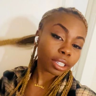 jayzekee's profile picture. Let’s be unserious bonky🍑. 🏳️‍🌈