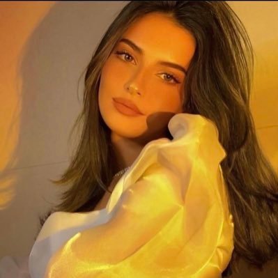 meera_ux's profile picture. 