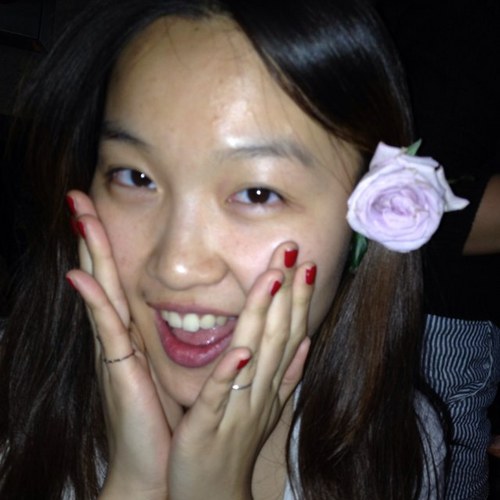 ELLE fashion editor / likes being spontaneous
