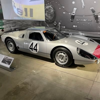 educatador's profile picture. 