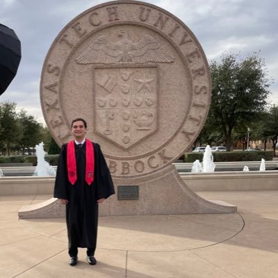 ŦEXAS ŦECH Alum '22🌵Cushman and Wakefield