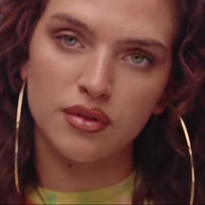 haarena's profile picture. nunca me canso de esperar.
también hablo con los muertos.