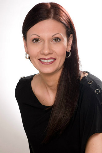 Certified Relationship Specialist helping couples on the brink of divorce save their marriage.