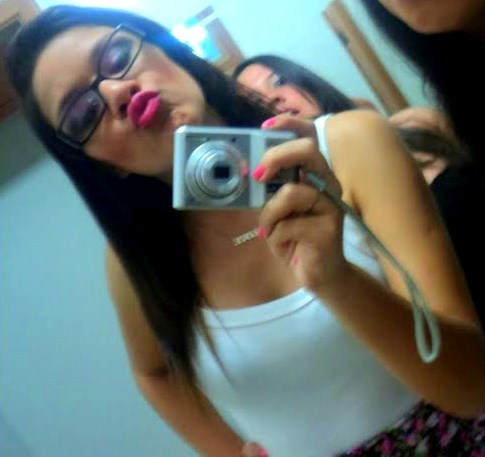 Quero, um dia, poder dizer às pessoas que nada foi em vão, que o amor existe, que vale a pena se doar às pessoas dar o seu melhor e dizer valeu a pena