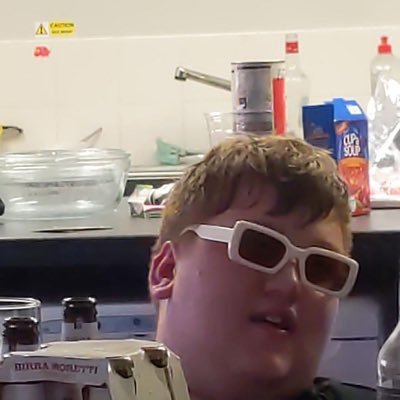 Reluctantreview's profile picture. fucking annoyed at Poundland