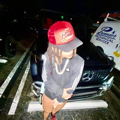 OzzielOfficial's profile picture. #ELPROPOSITO
