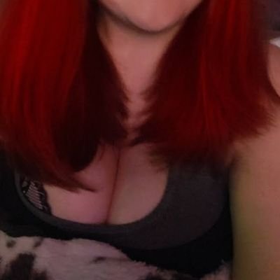 RoseQuartz2025's profile picture. bisexual
here for some fun! 
want to see more 🌶 
OF: rose.quart
I like kinky. 
https://t.co/LpNOel64J5