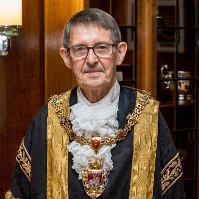 The official account for Swansea's Lord Mayor. Cyfrif swyddogol Arglwydd Faer Abertawe. Lord Mayor/Arglwydd Faer 2023-24: Councillor/Cynghorydd Graham Thomas.