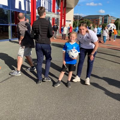 I am a good mum and a great nanna. I have been a Bolton fan since I was 15 years old and i have watched them in all the divisions of the football league .