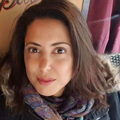 nadiastoti's profile picture. 