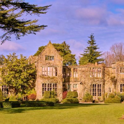 National Trust garden with views across the High Weald.  Surrounded by ancient woodland with romantic ruins, house and gallery. Tweets Mon - Fri 9am - 5pm