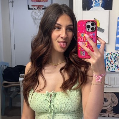 yassierodz's profile picture. I think I’m funny, sometimes.