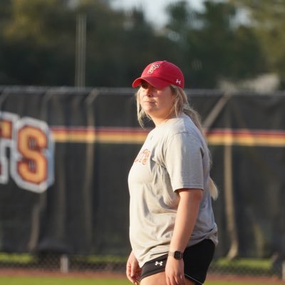 assistant softball coach for @flaglersoftball ⢠PC/DSC alum ⢠be fearlessly authentic š»