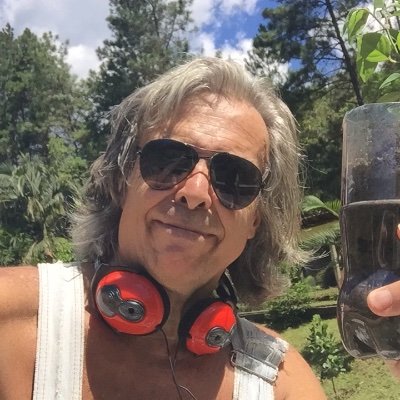 Cal_Ipanema's profile picture. Publicitário, jornalista, colunista do querido Jornal do Brasil.