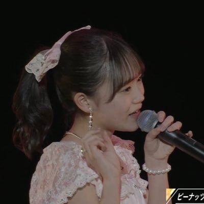 helloone_s2's profile picture. 