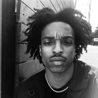 Creative_xLife's profile picture. somewhere with a camera ### 3SKOPE.