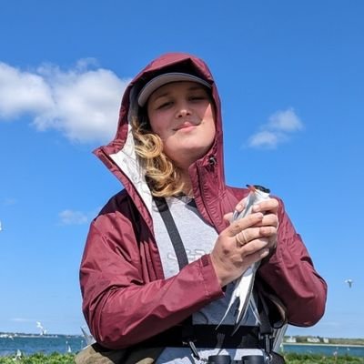 Early Career Wildlife Researcher | Loves Ecology and Behavior 🐋 Strong Interest in Polar Seabirds and Mammals 🐧 (she/her) 🏳️‍🌈🏳️‍⚧️