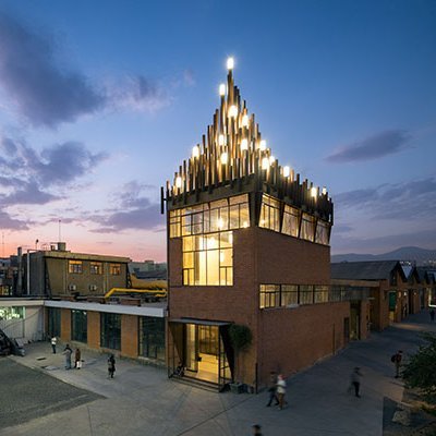 tukarkhune15844's profile picture. من در #کارخانه_نوآوری_آزادی مستقرم و به جای اینکه بتونم به فکر کسب‌وکارم باشم مدام نگران نحوه رفتار حراست اینجا هستم...