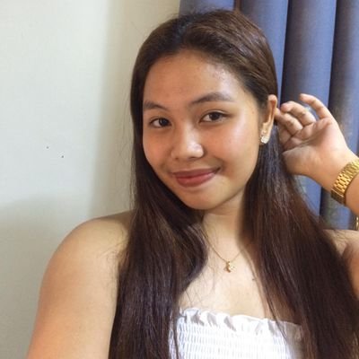 hello_nicoleeee's profile picture. 