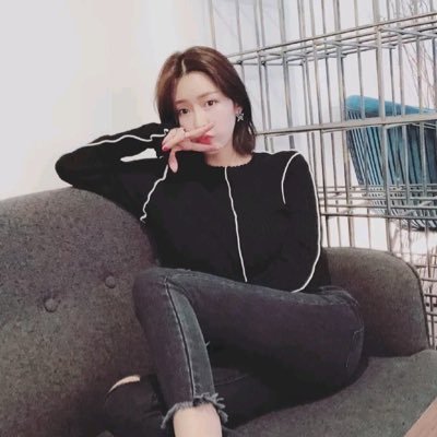 Karinna34434831's profile picture. 勤奮可以彌補聰明的不足 但聰明無法彌補懶惰的缺陷