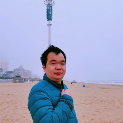 Fujiepku's profile picture. A computational physicist