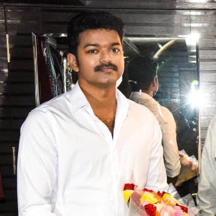 SharathKeerthy's profile picture. Thalaivar @Actorvijay 🔥🙌 And Kitty @KeerthyOfficial ❤ Favourites @sachin_rt 🇮🇳 @msdhoni🇮🇳 Ignore Negativity 💯Follow Back 👉🏻👉🏻Main Id @sharathvjks317