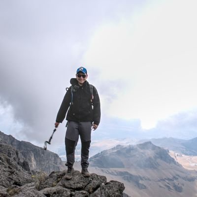 omarhmts's profile picture. 