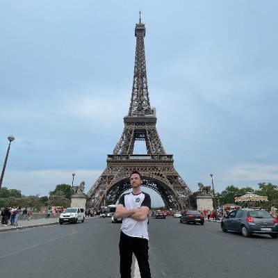 'Schädelbohrer'
Lacónico y ocotito.
Productor/realizador freelance | Former @ESLspain