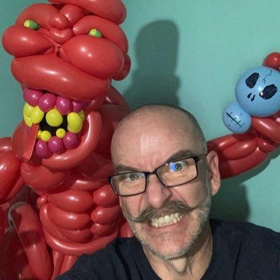 Freelance Balloon artist from Arizona. Has passport will travel https://t.co/bkc4wKV3OZ since 2002 FuDDx. Contact and bookings fuddxx@gmail.com